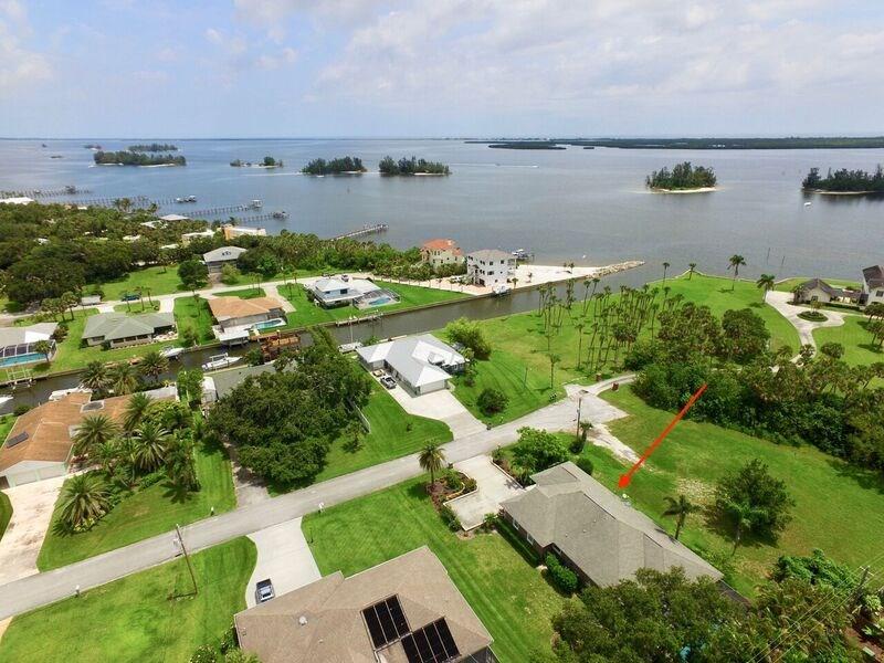 6675 110th Street Sebastian, FL 32958 - Photo 2 of 31