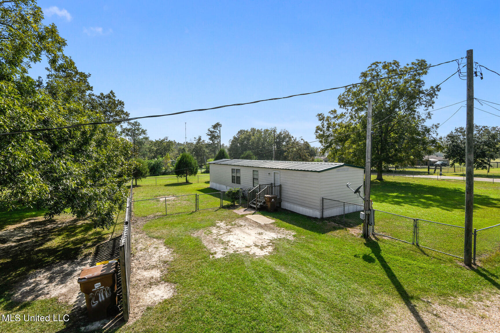 27188 D V Moran Road Pass Christian, MS 39571 - Photo 15 of 27 0002--002