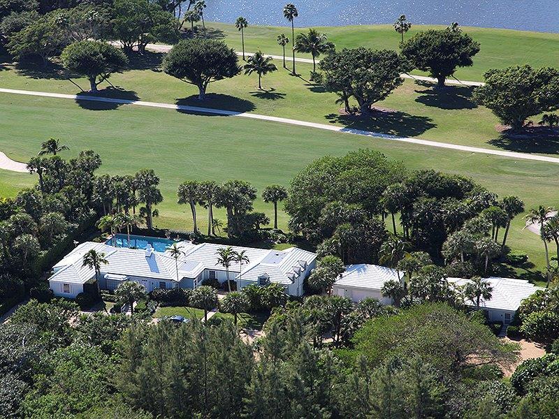 22 Gomez Road Hobe Sound, FL 33455 - Photo 1 of 32 _1046388994
