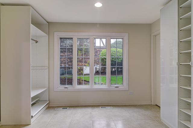 1000 Laurie Lane Burr Ridge, IL 60527 - Photo 16 of 36 a view of room with window