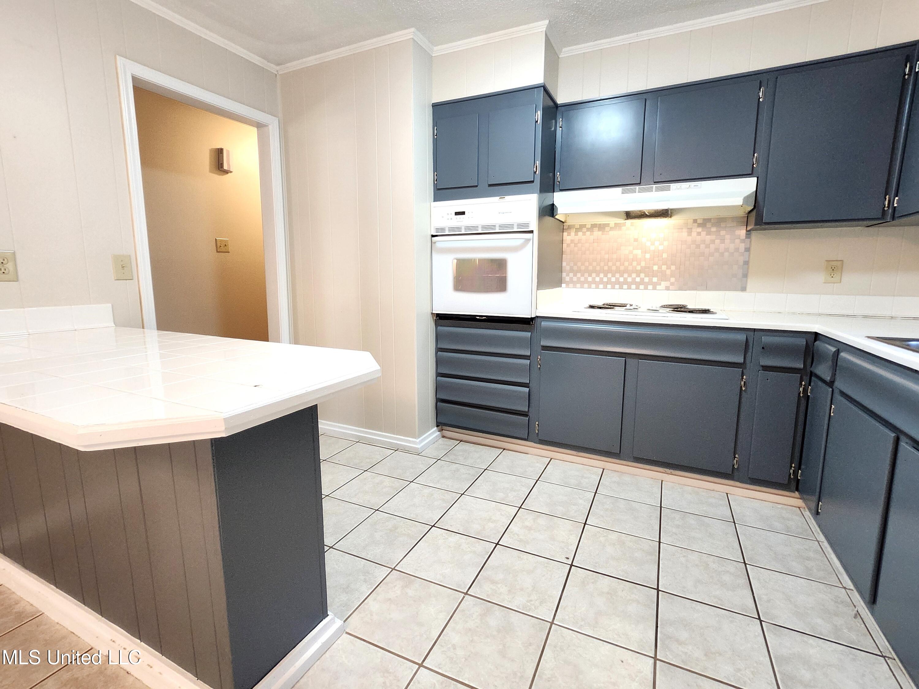 327 Mincheck Road Ocean Springs, MS 39564 - Photo 6 of 14 20241002_103221