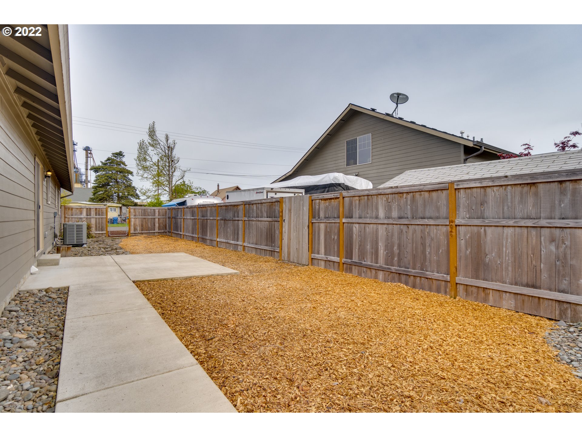 10923 Rees Street Northeast Donald, OR 97020 - Photo 24 of 27 a view of a backyard