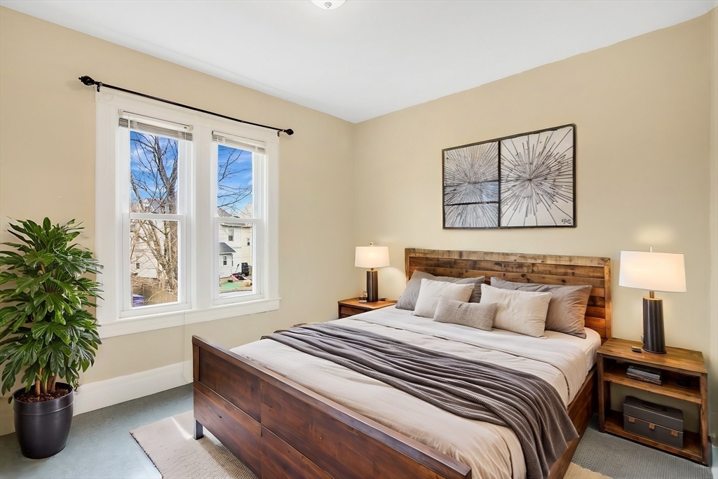 27 Waverly Street Springfield, MA 01107 - Photo 17 of 41 Gallery Image 17