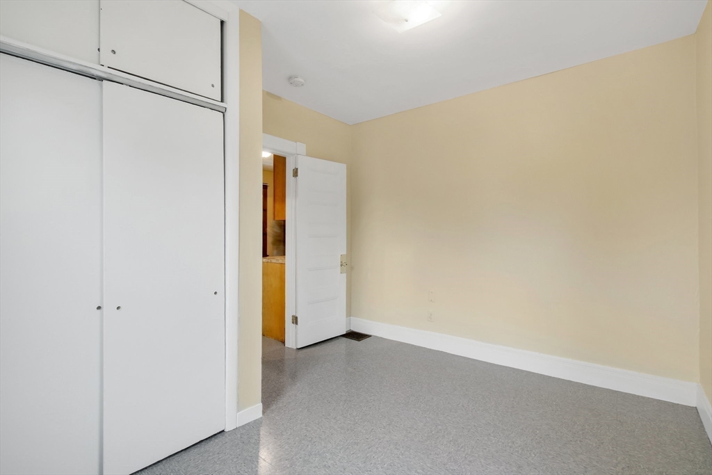 27 Waverly Street Springfield, MA 01107 - Photo 24 of 41 Gallery Image 24