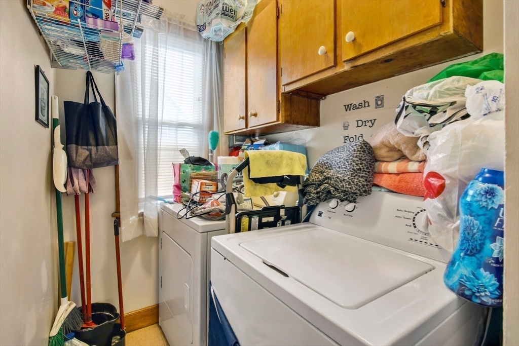 27 Waverly Street Springfield, MA 01107 - Photo 31 of 41 Gallery Image 31