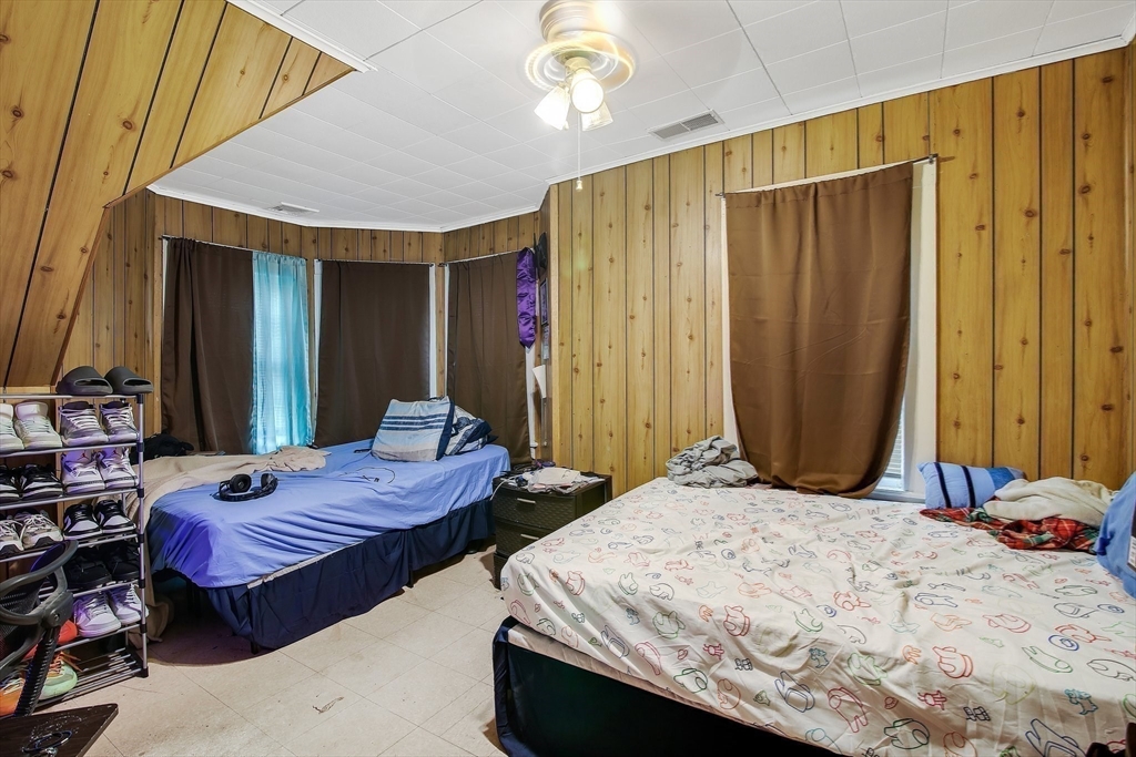27 Waverly Street Springfield, MA 01107 - Photo 34 of 41 Gallery Image 34