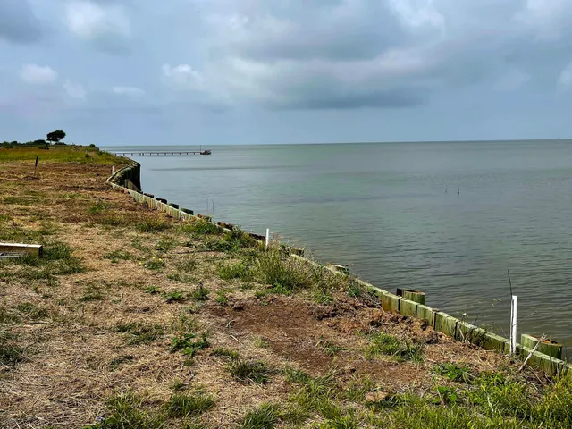 $240,000 | 1780 County Road 372, Palacios, TX 77465