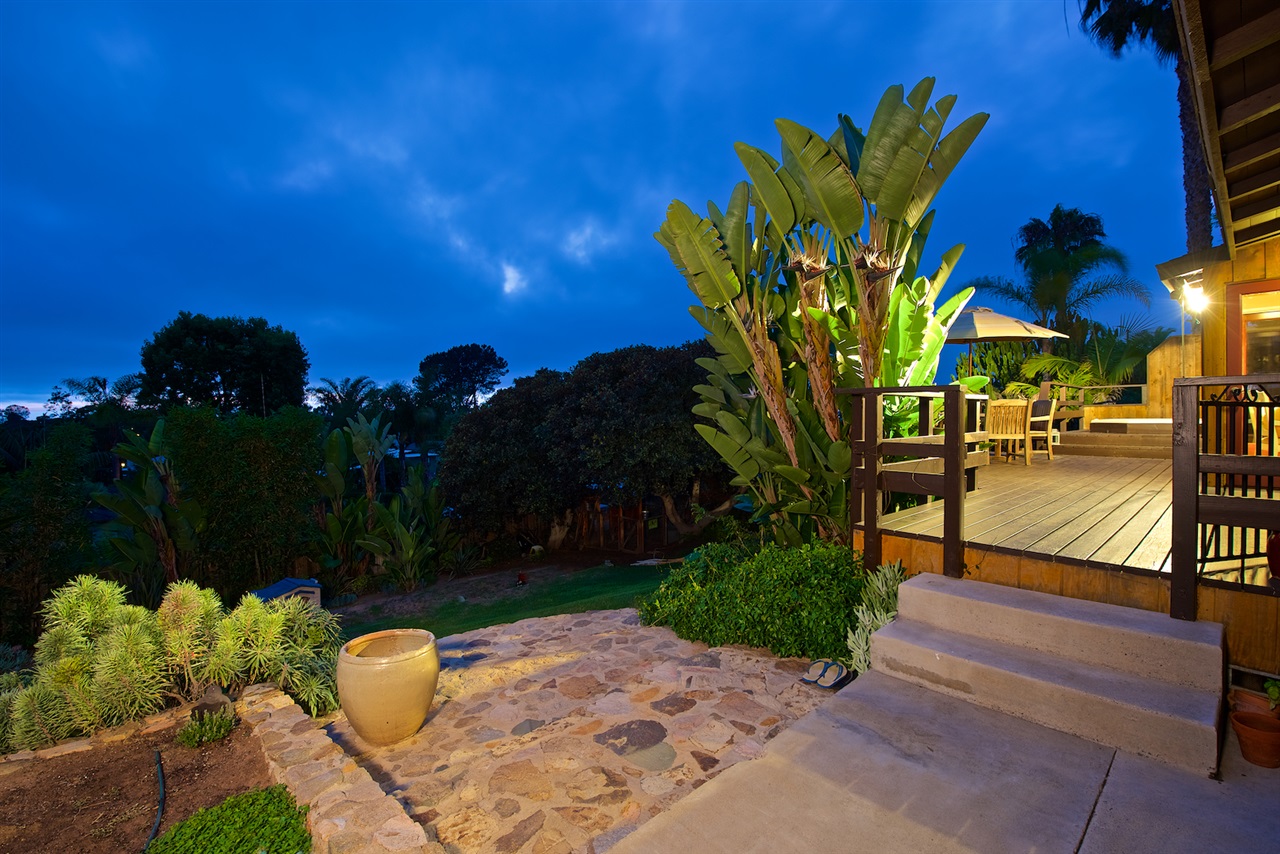 398 Hillcrest Drive Encinitas, CA 92024 - Photo 16 of 21