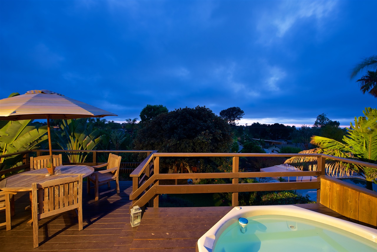 398 Hillcrest Drive Encinitas, CA 92024 - Photo 3 of 21