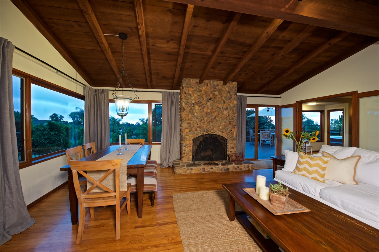 398 Hillcrest Drive Encinitas, CA 92024 - Photo 5 of 21