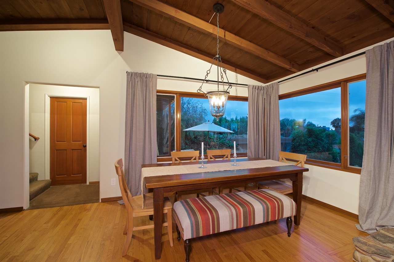 398 Hillcrest Drive Encinitas, CA 92024 - Photo 7 of 21