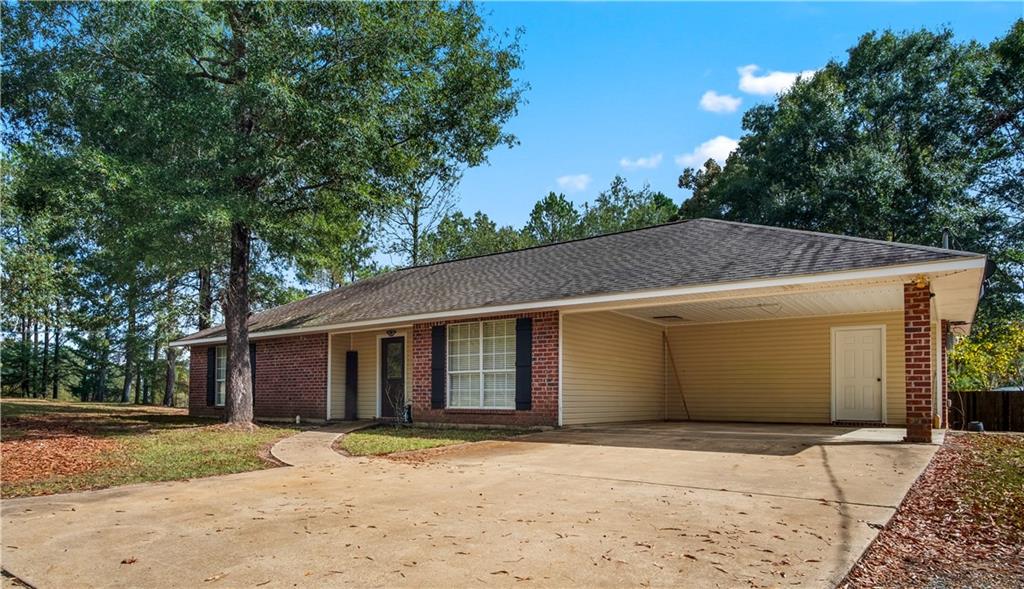 978 Lake Road Dry Prong, LA 71423 - Photo 4 of 32 Gallery Image 4