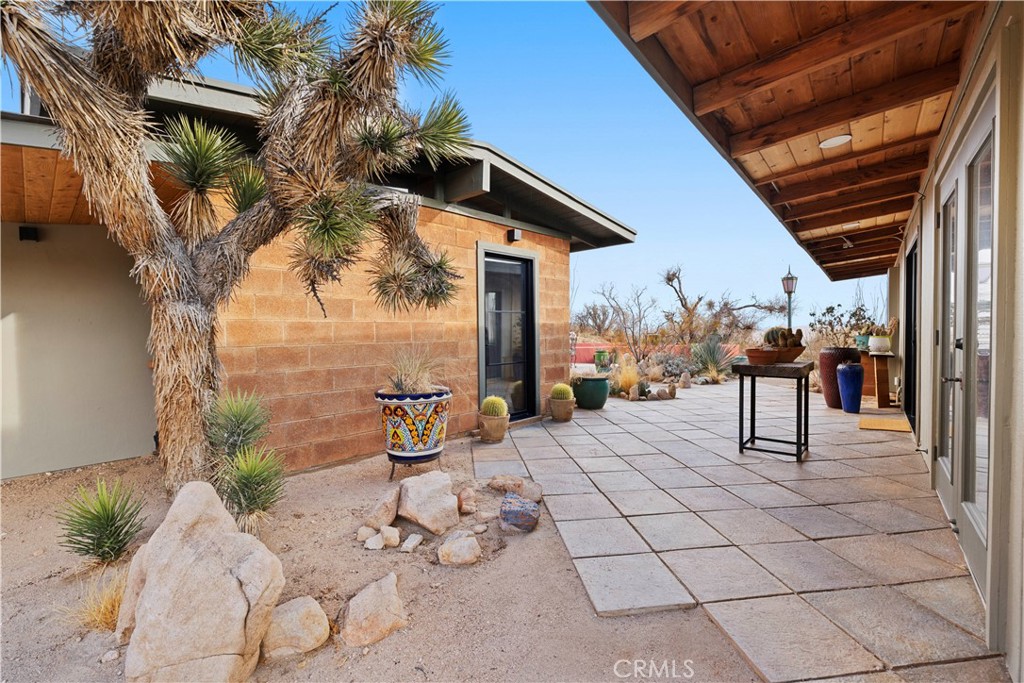 51222 Gamma Gulch Road Landers, CA 92285 - Photo 35 of 73 a view of outdoor seating
