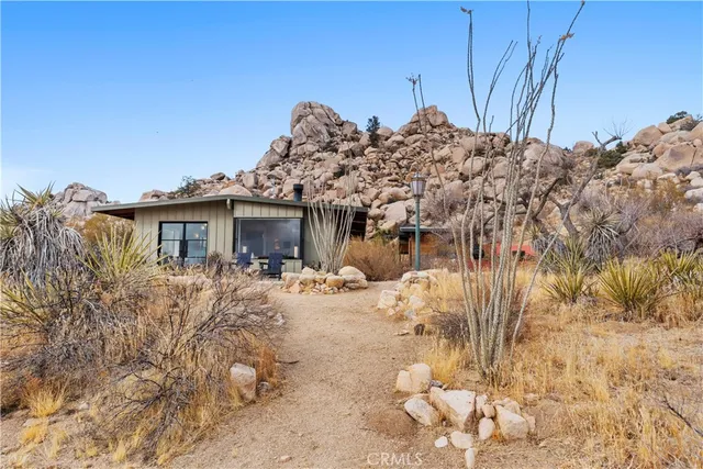 $1,498,500 | 51222 Gamma Gulch Road, Landers, CA 92285