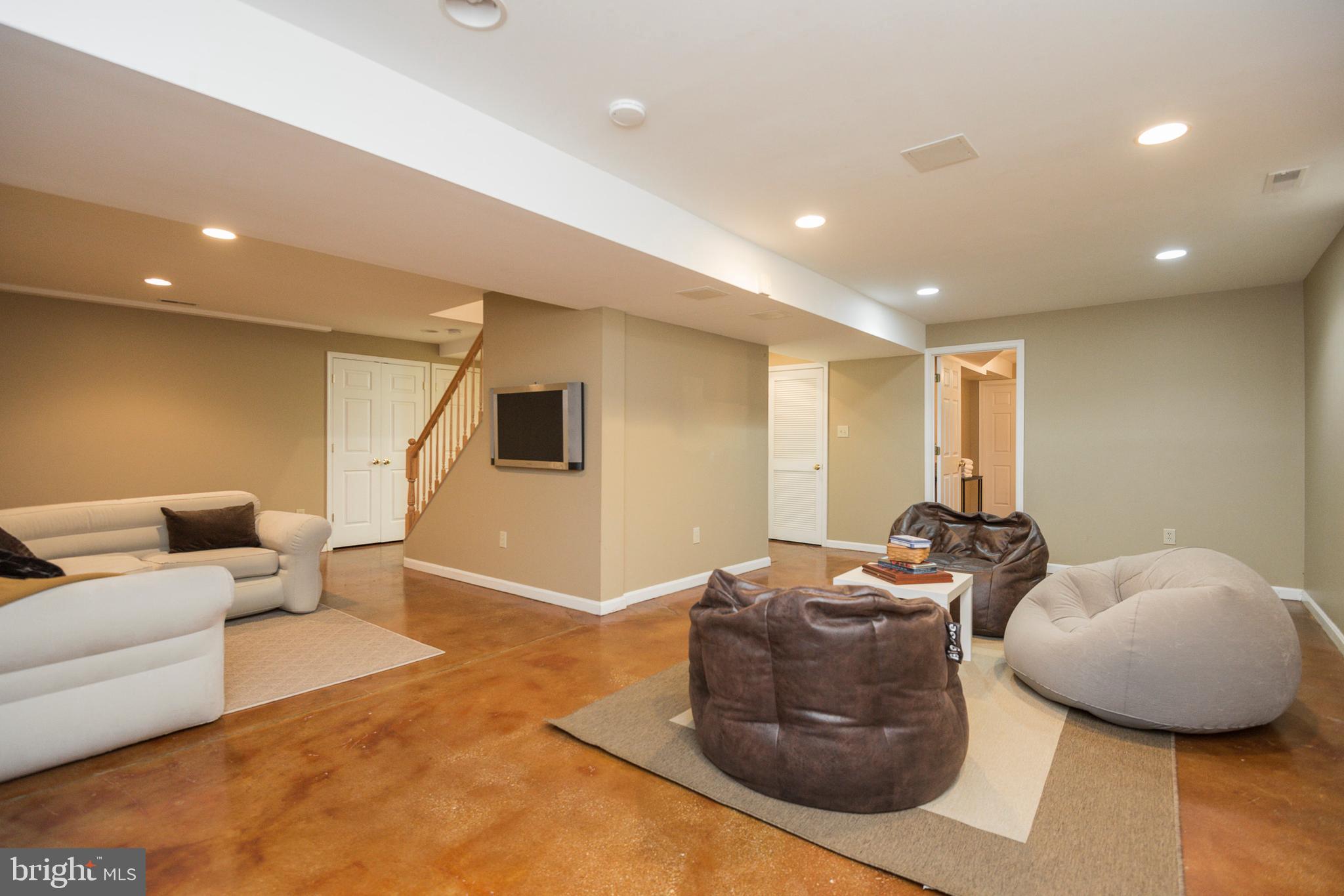 11614 Lighthouse Drive Laurel, MD 20708 - Photo 37 of 48 Gallery Image 37