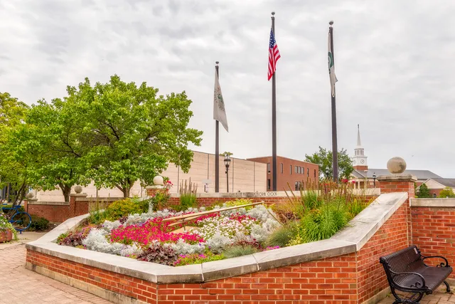 $625,000 | 84 North Parkside Avenue, Glen Ellyn, IL 60137