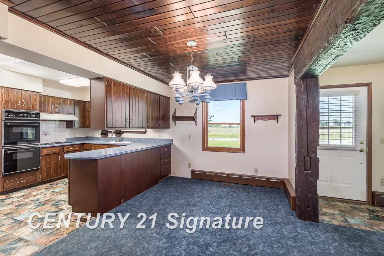 9045 Pierce Road Freeland, MI 48623 - Photo 14 of 30