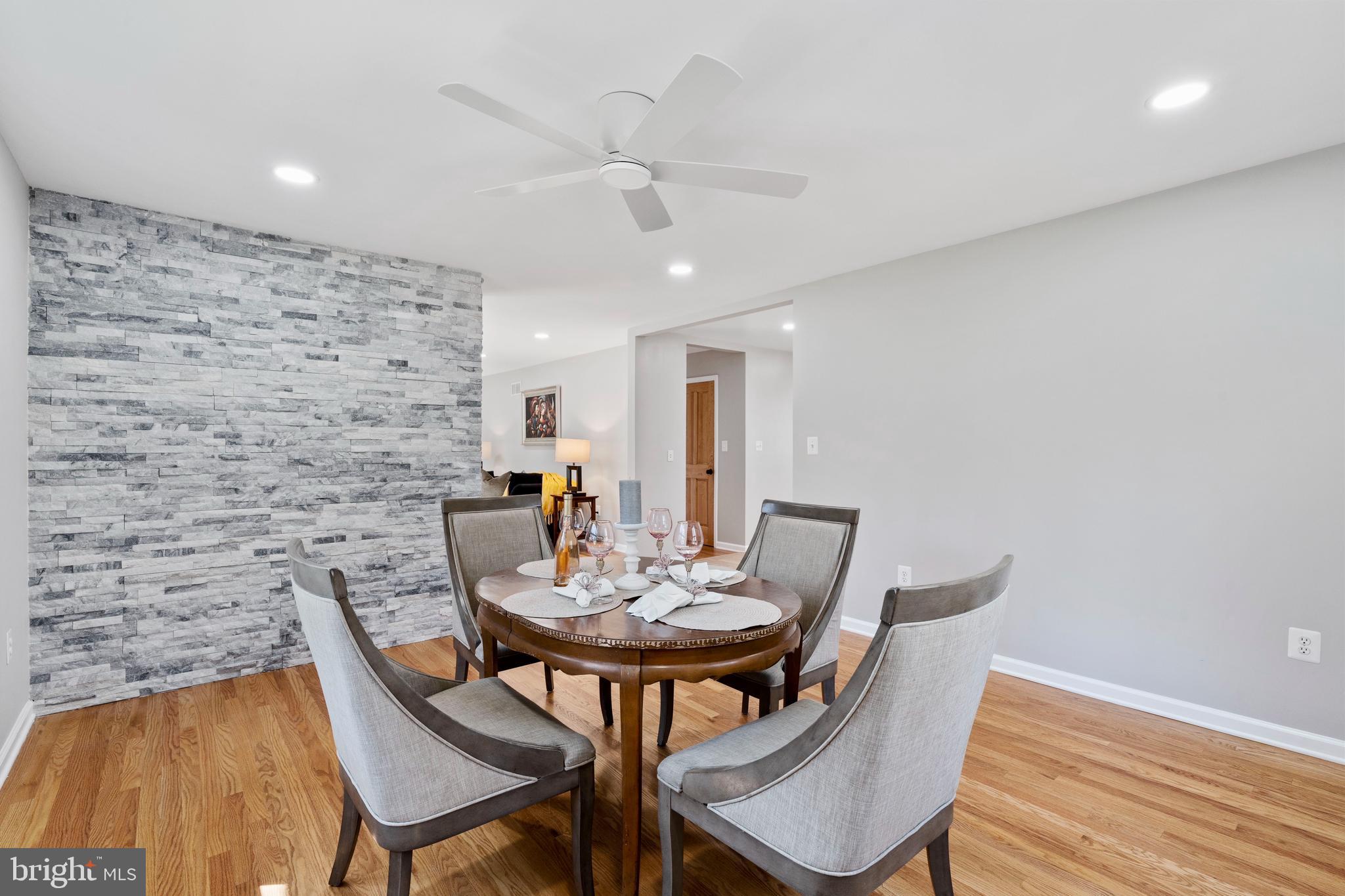 18012 Highfield Road Ashton, MD 20861 - Photo 8 of 39 Sining room