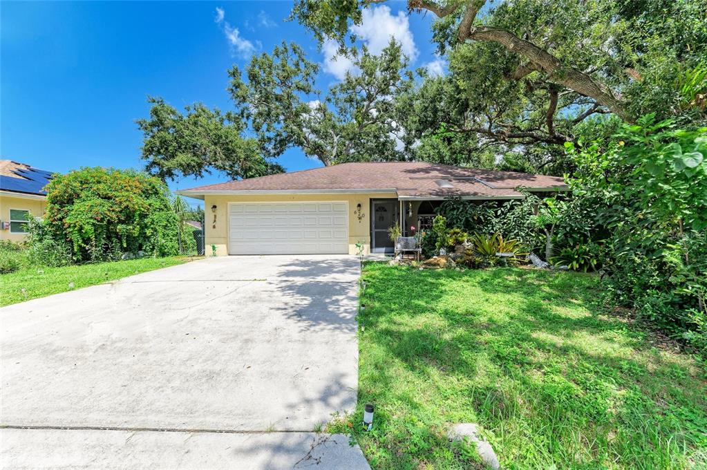 620 Burke Road Venice, FL 34293 - Photo 1 of 27