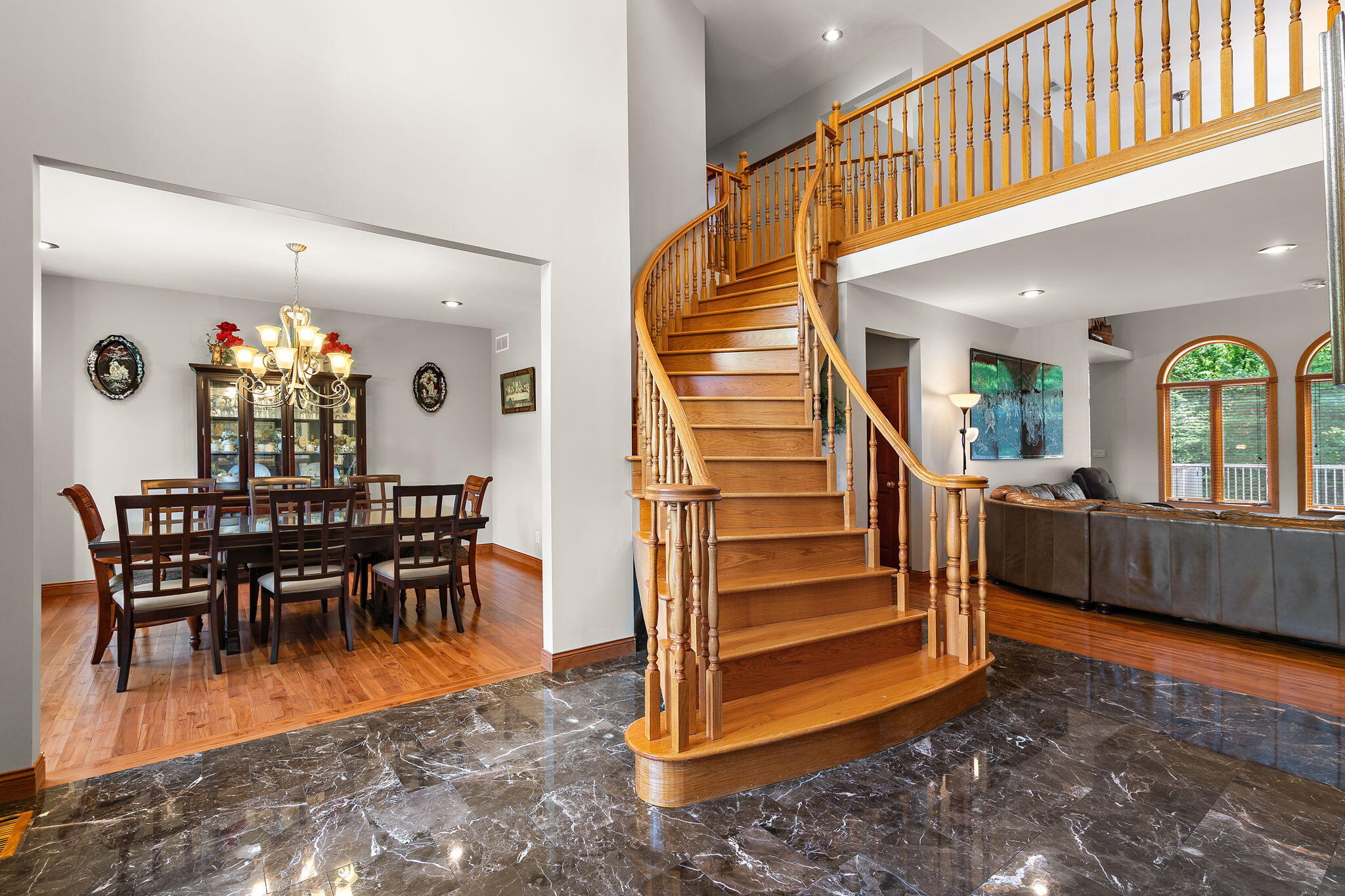 2 Timber Ridge Court Valparaiso, IN 46385 - Photo 14 of 61 2048x1365