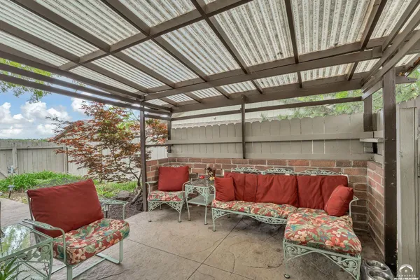 $207,500 | 2600 West 24th Terrace, Lawrence, KS 66047