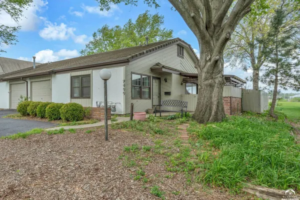 $207,500 | 2600 West 24th Terrace, Lawrence, KS 66047