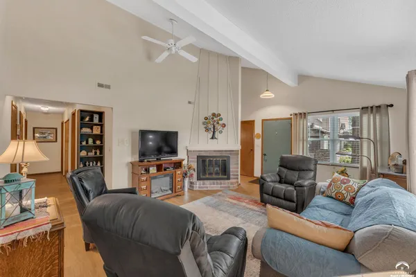 $207,500 | 2600 West 24th Terrace, Lawrence, KS 66047