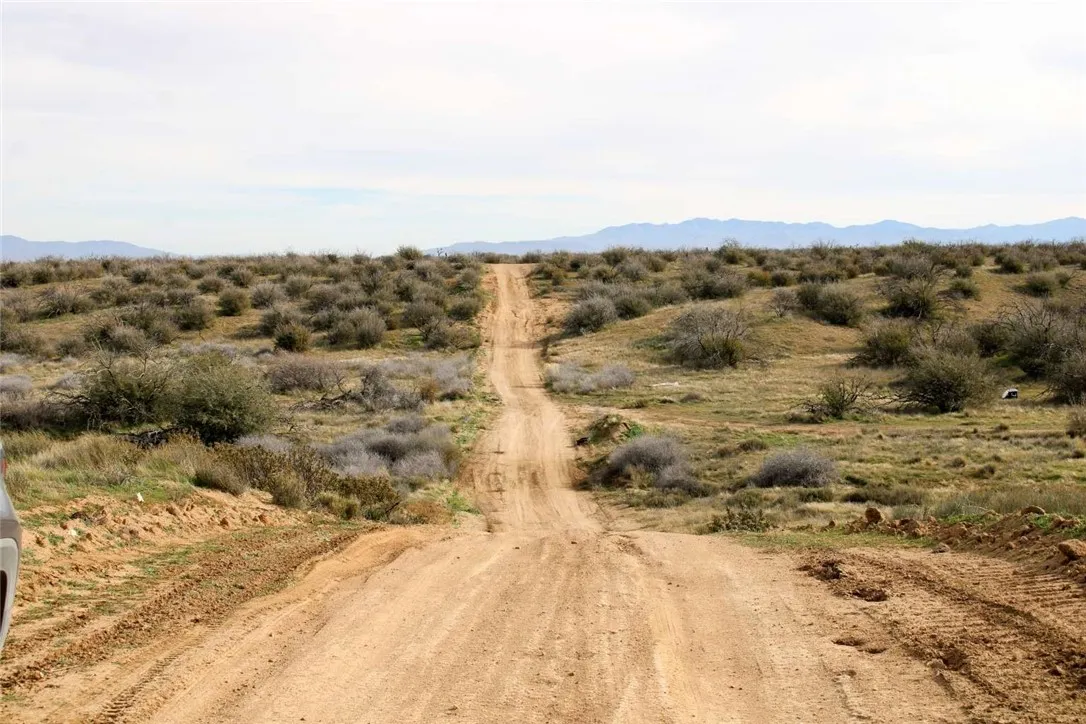 80999 Sonora Road Phelan, CA 92371 - Photo 15 of 18