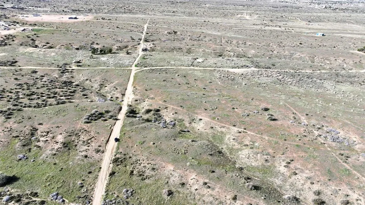 80999 Sonora Road Phelan, CA 92371 - Photo 5 of 18
