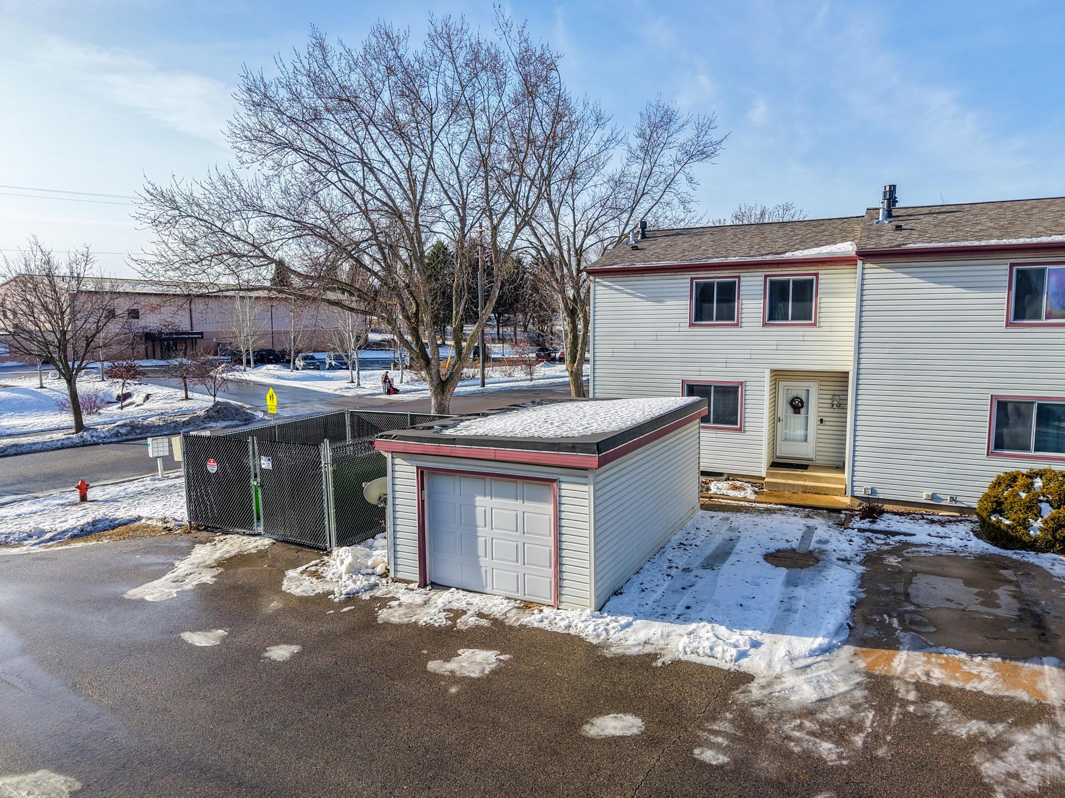 907 40th Street Northwest Rochester, MN 55901 - Photo 51 of 59