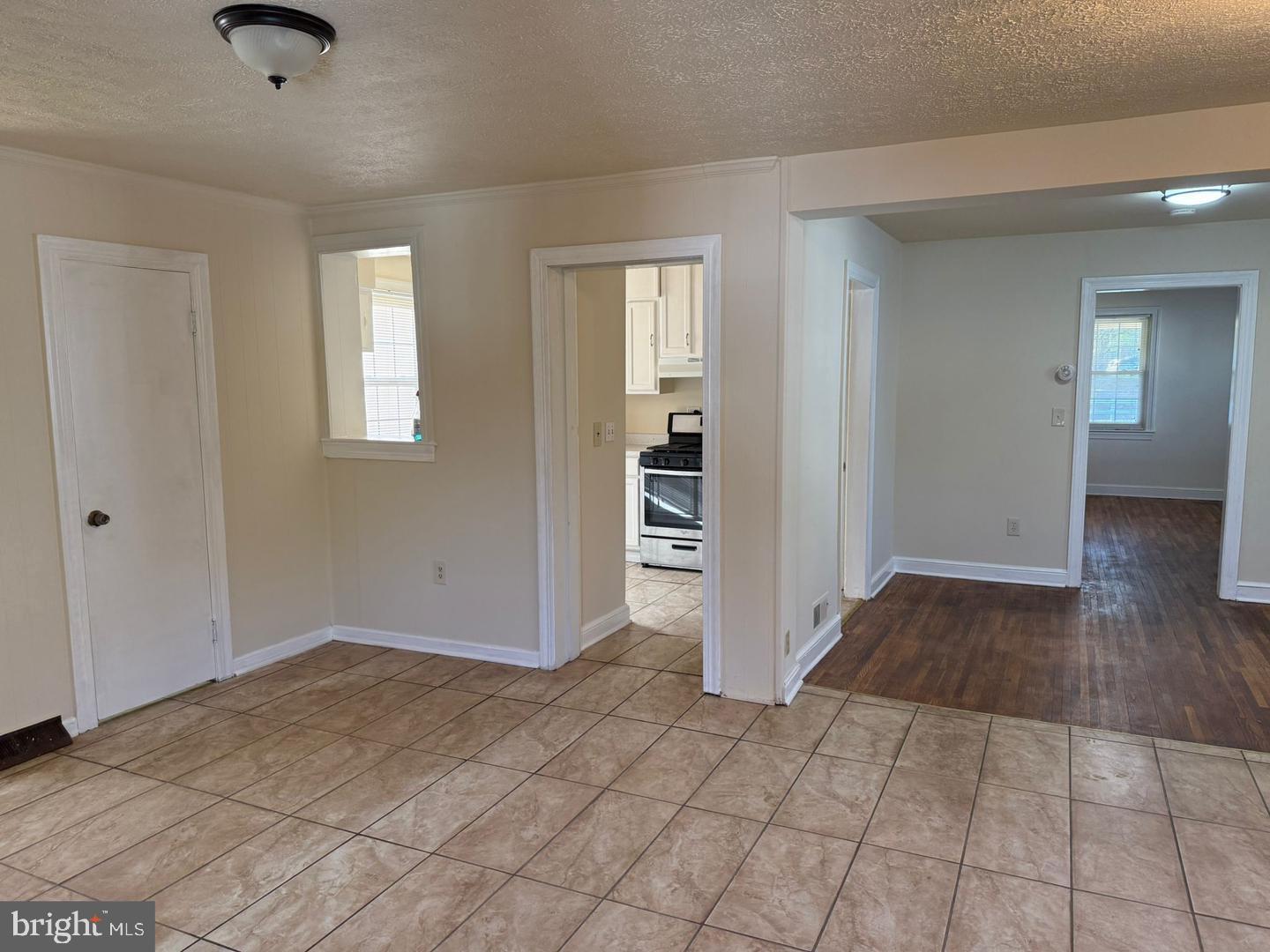 13769 Travilah Road Rockville, MD 20850 - Photo 7 of 37