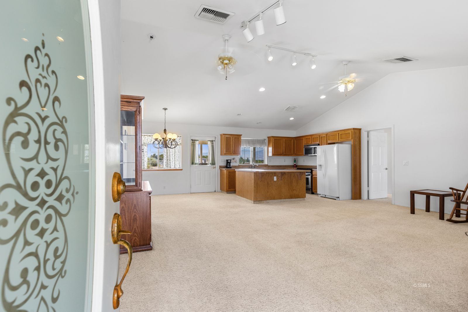1453 South Greenlawn Street Ridgecrest, CA 93555 - Photo 11 of 48 Gallery Image 11