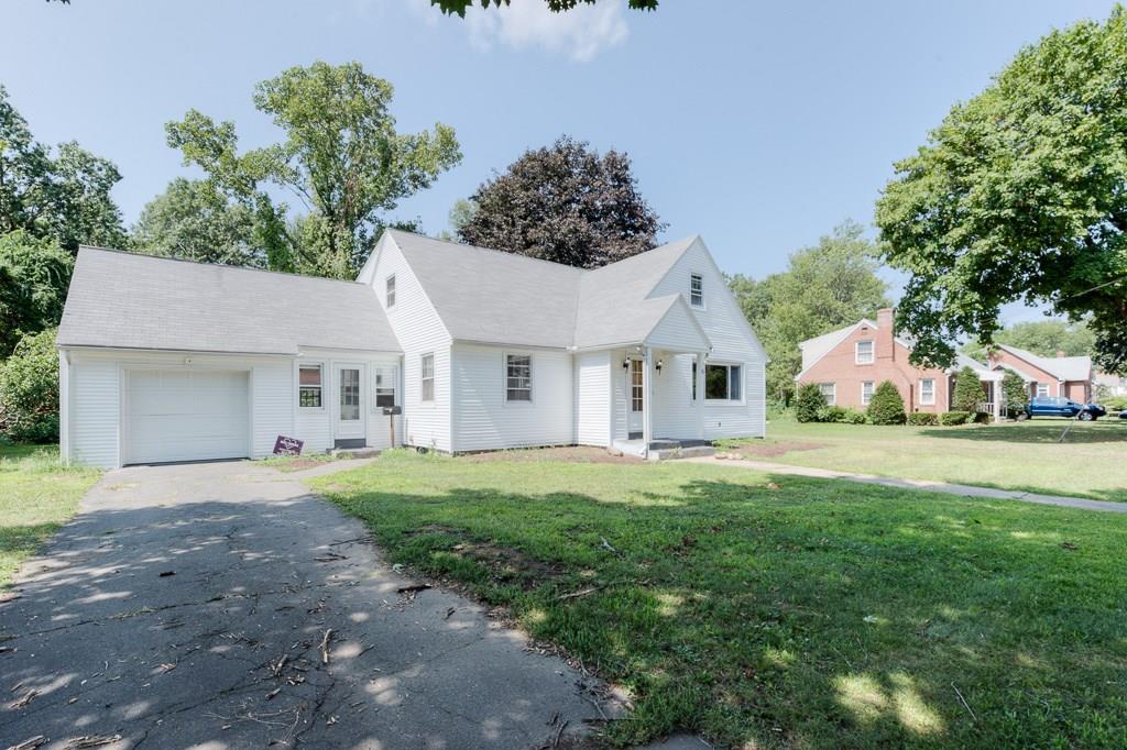 76 Primrose Street Springfield, MA 01151 - Photo 3 of 36