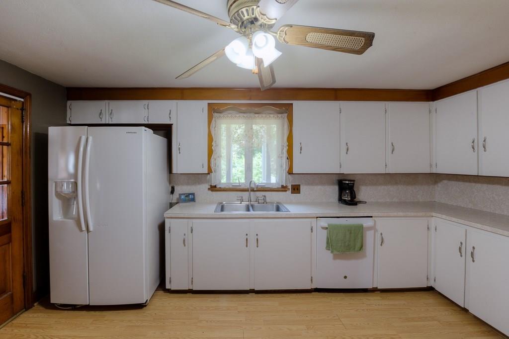 76 Primrose Street Springfield, MA 01151 - Photo 10 of 36