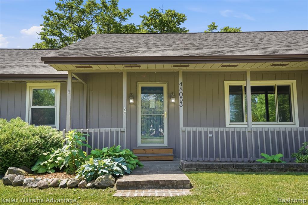 48053 Harris Road Belleville, MI 48111 - Photo 4 of 37