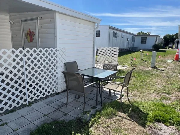 $89,900 | 37 Pindo Palm Street East, Largo, FL 33770