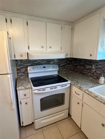 $89,900 | 37 Pindo Palm Street East, Largo, FL 33770