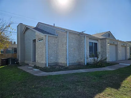 $1,595 | 1418 Hyridge Circle, Round Rock, TX 78664