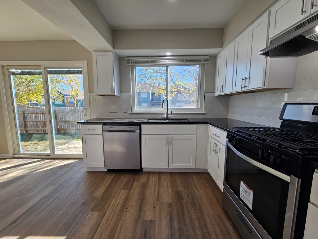 1418 Hyridge Circle Round Rock, TX 78664 - Photo 11 of 24