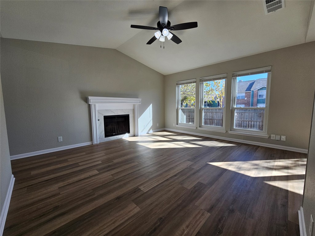 1418 Hyridge Circle Round Rock, TX 78664 - Photo 5 of 24