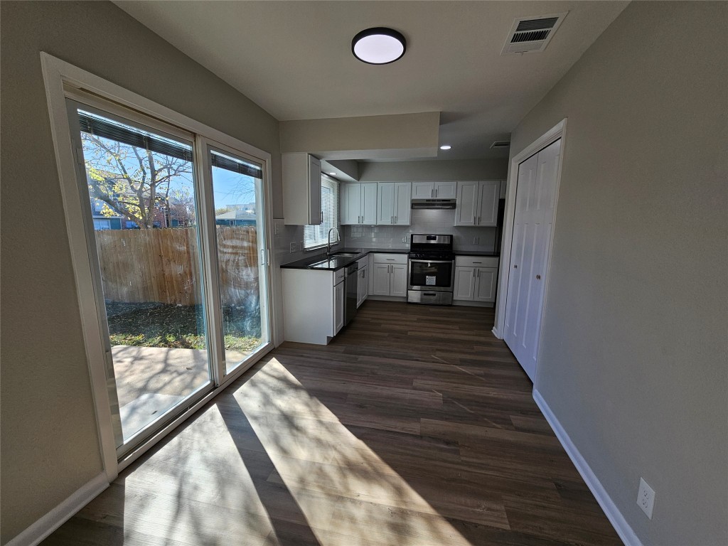 1418 Hyridge Circle Round Rock, TX 78664 - Photo 7 of 24