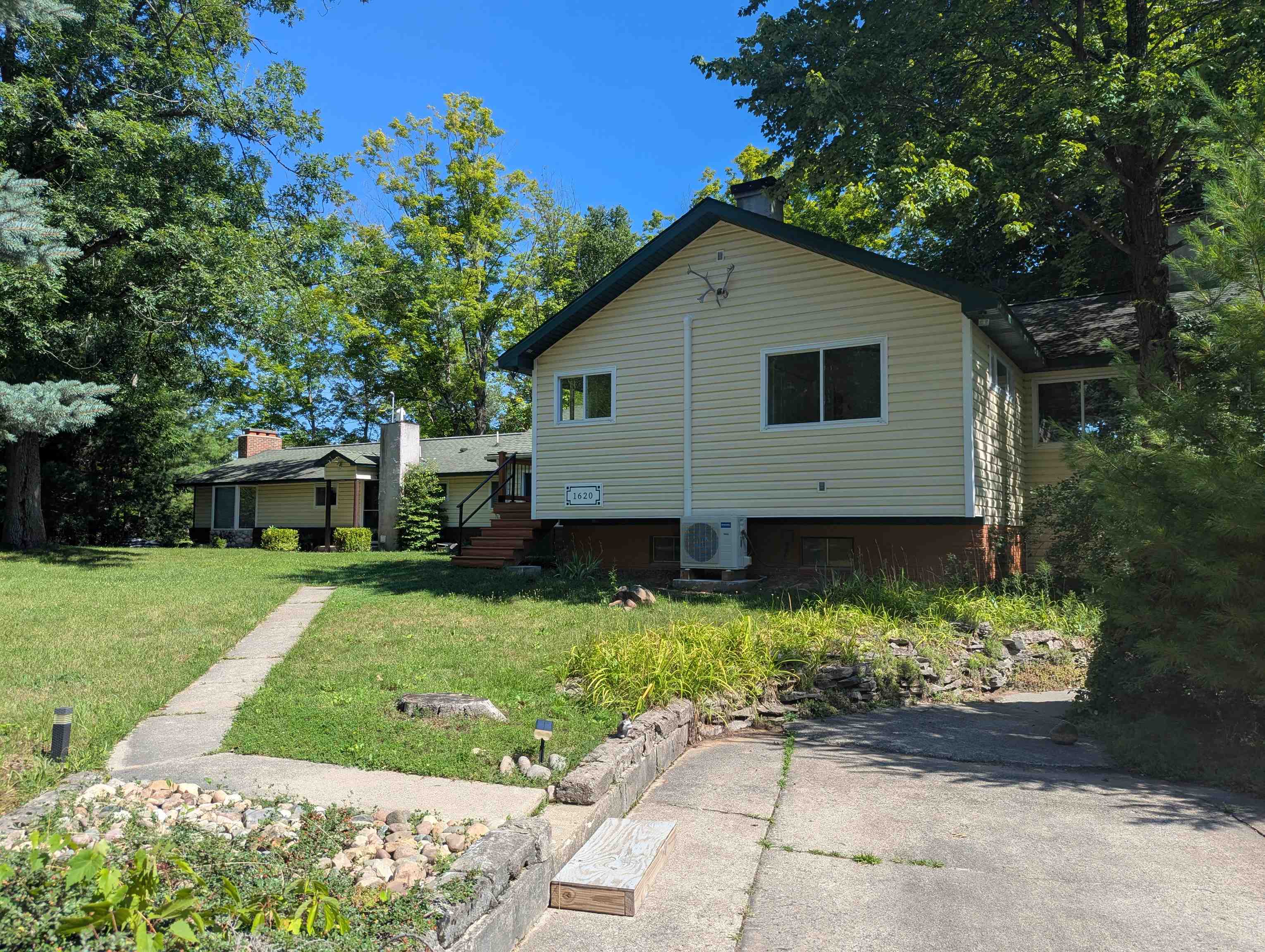 1620 North Michigan Road Omer, MI 48749 - Photo 2 of 80