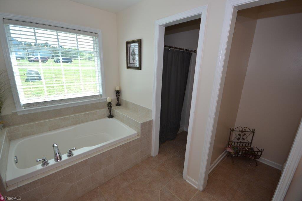 2497 Danny Bell Road Asheboro, NC 27205 - Photo 14 of 20 Gallery Image 14