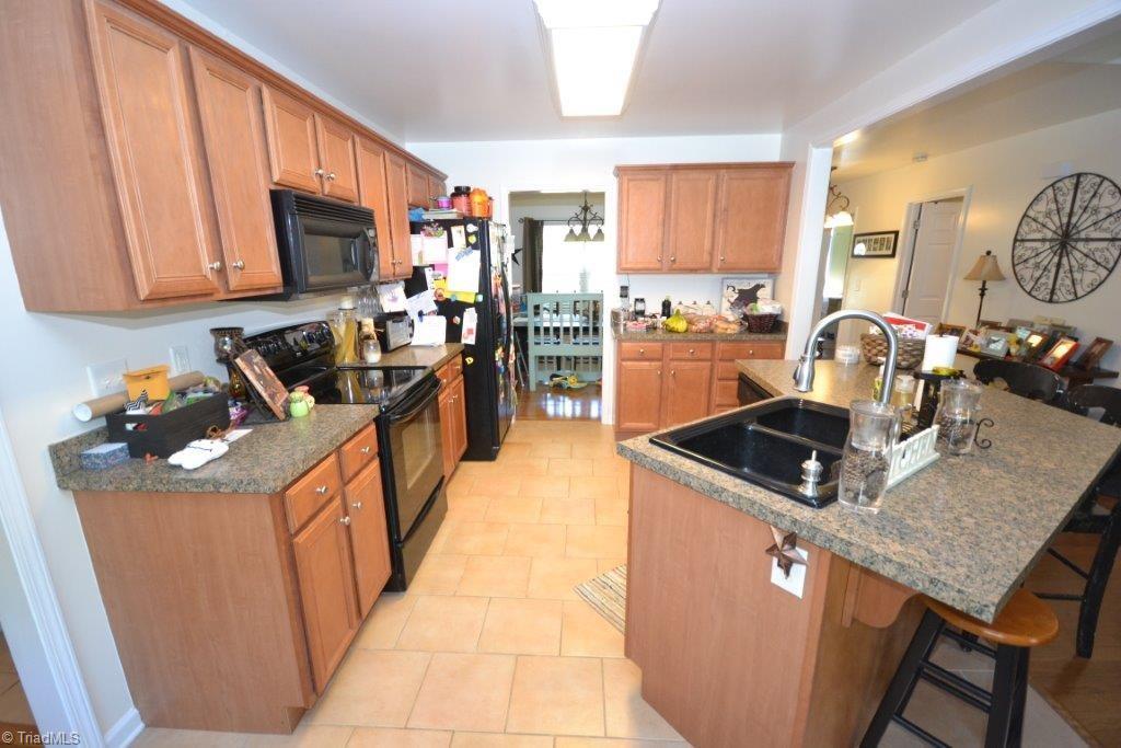 2497 Danny Bell Road Asheboro, NC 27205 - Photo 7 of 20 Ceramic tile flooring