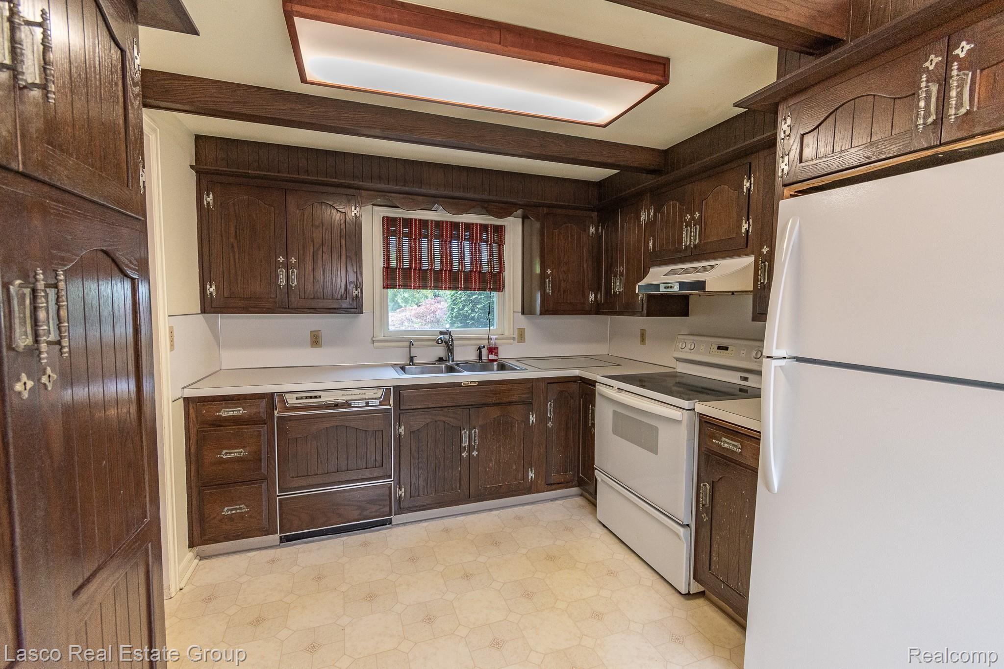 1831 Colchester Road Flint, MI 48503 - Photo 10 of 49 HardyMediaCompany-2648.jpg