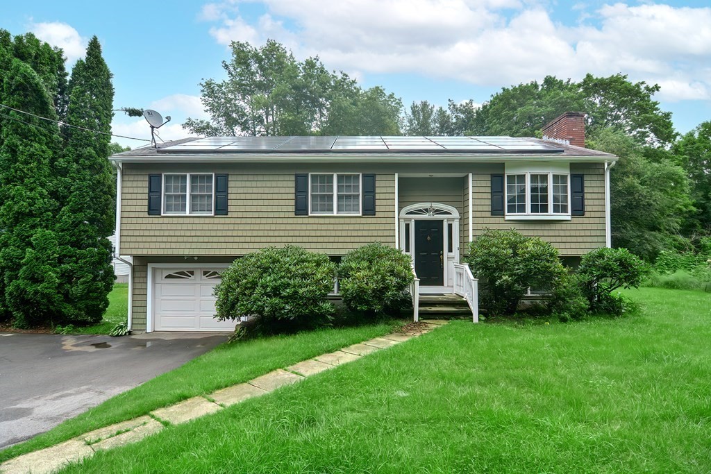 97 Wallace Road Sturbridge, MA 01566 - Photo 1 of 42