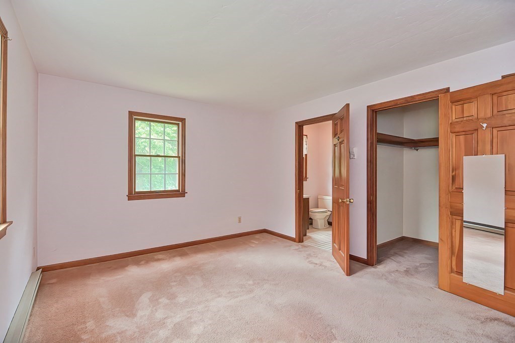 97 Wallace Road Sturbridge, MA 01566 - Photo 20 of 42