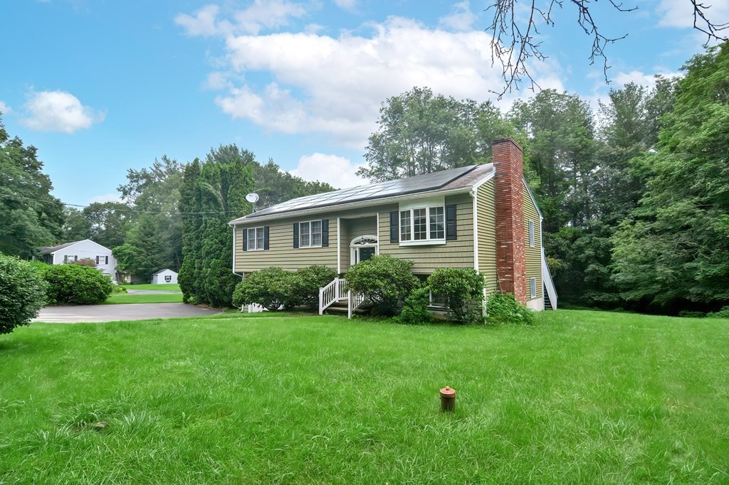 97 Wallace Road Sturbridge, MA 01566 - Photo 2 of 42