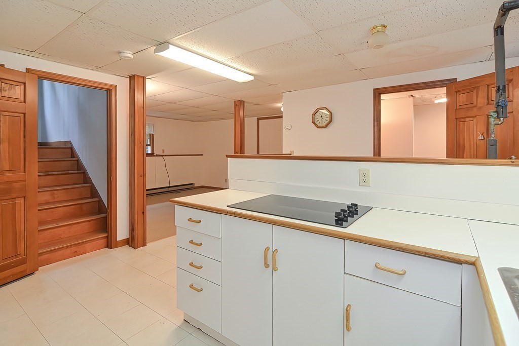97 Wallace Road Sturbridge, MA 01566 - Photo 29 of 42