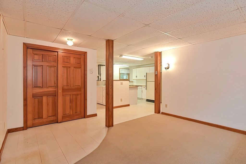 97 Wallace Road Sturbridge, MA 01566 - Photo 30 of 42